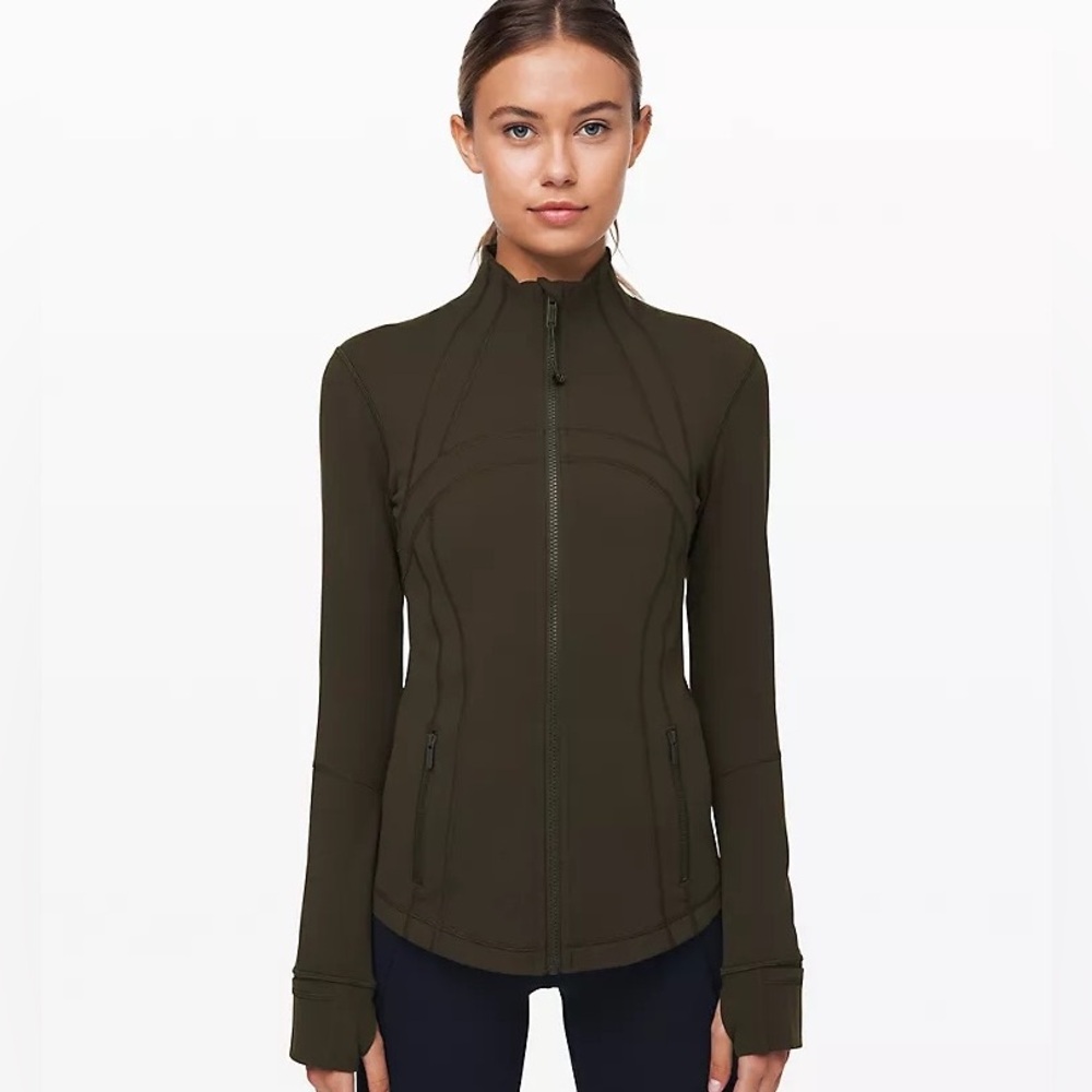 Lululemon Define Jacket *Luon in color Dark Olive, size 4. NWT